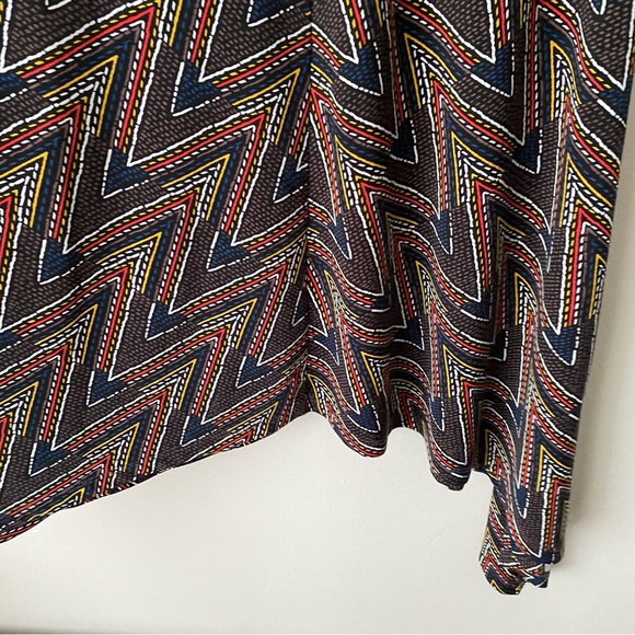 Cato Dress with Vibrant Pattern and Handkerchief Bottom Size Medium - Picture 9 of 14